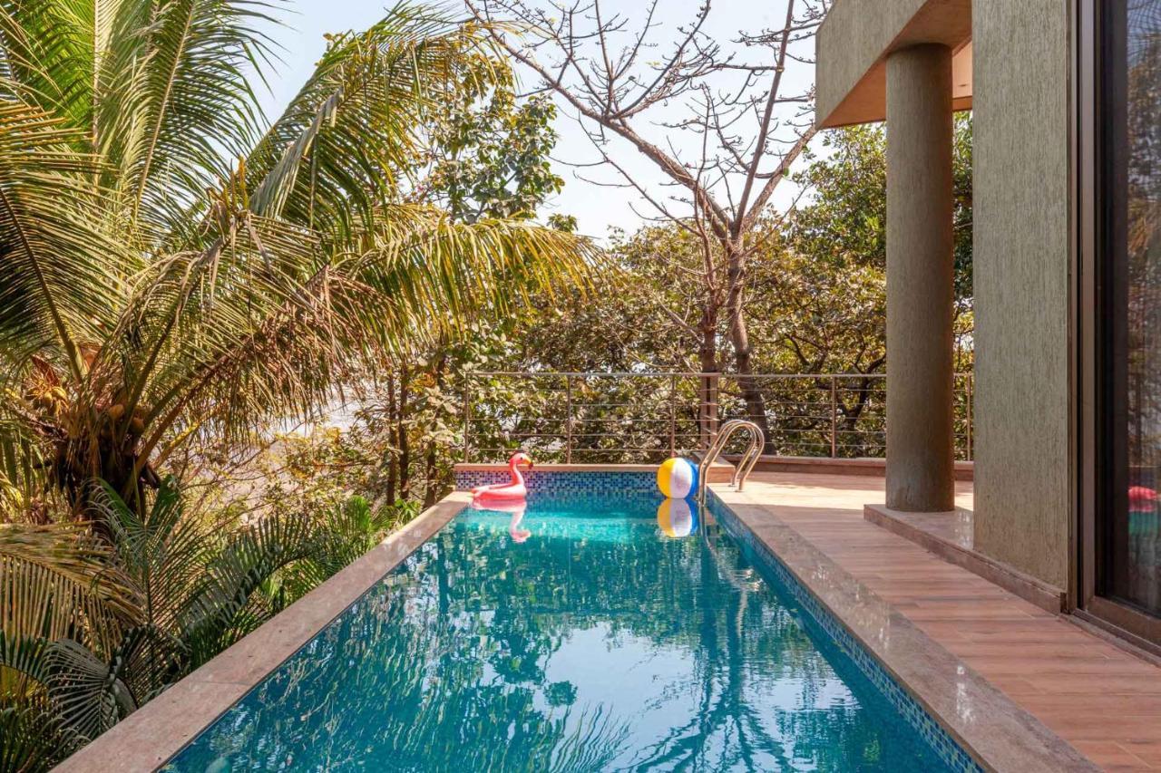 The Blue Horizon By Stayvista - Featuring A Beach-View Villa With A Swimming Pool, Indoor Games, And A Relaxing Balcony Alibag Bagian luar foto
