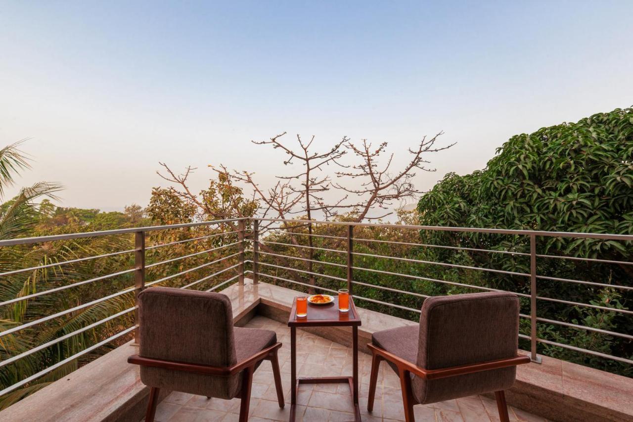 The Blue Horizon By Stayvista - Featuring A Beach-View Villa With A Swimming Pool, Indoor Games, And A Relaxing Balcony Alibag Bagian luar foto